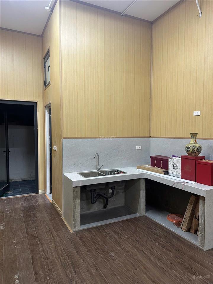 Cho thuê căn hoàn thiện 2 tầng giá hạt rẻ 8,5 triệu đồ cơ bản vào ở được luôn