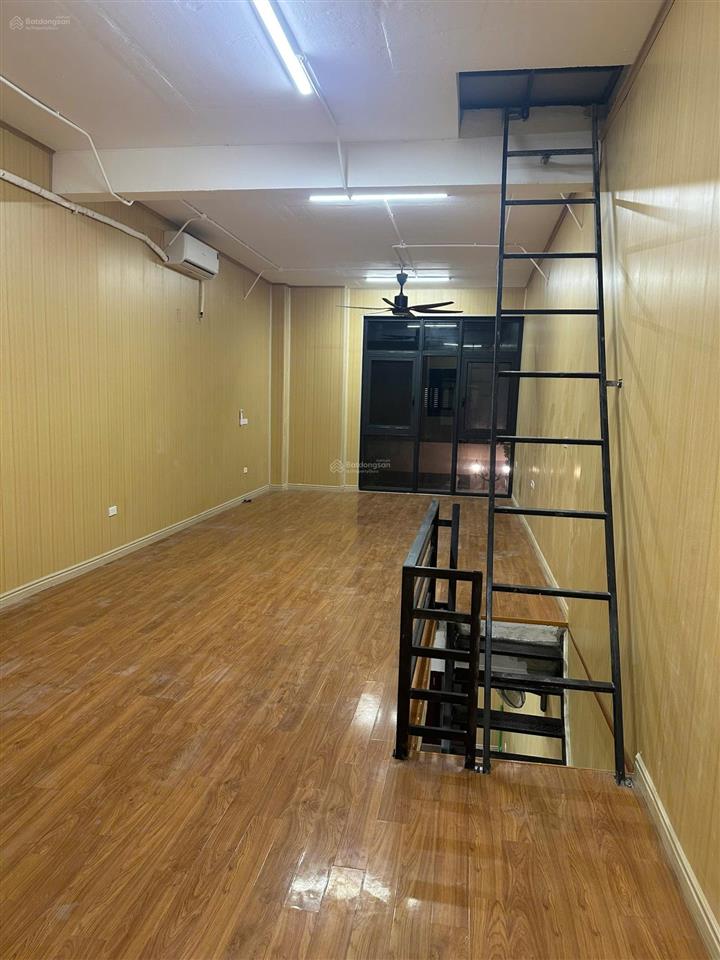 Cho thuê căn hoàn thiện 2 tầng giá hạt rẻ 8,5 triệu đồ cơ bản vào ở được luôn