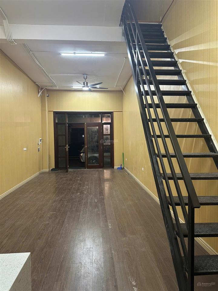 Cho thuê căn hoàn thiện 2 tầng giá hạt rẻ 8,5 triệu đồ cơ bản vào ở được luôn
