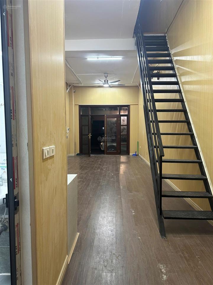 Cho thuê căn hoàn thiện 2 tầng giá hạt rẻ 8,5 triệu đồ cơ bản vào ở được luôn