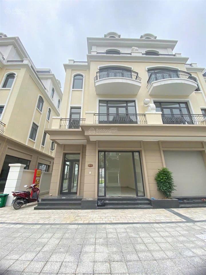 Cho thuê căn song lập 170 m2 thích hợp làm văn phòng view công viên đường 20 mét