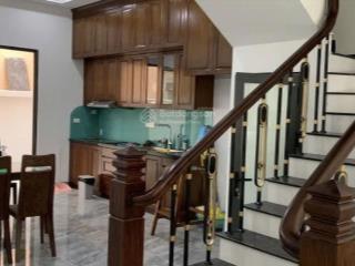 Cho thuê căn 75 m2 hoàn thiện 5 tầng full đồ chỉ việc vào ở