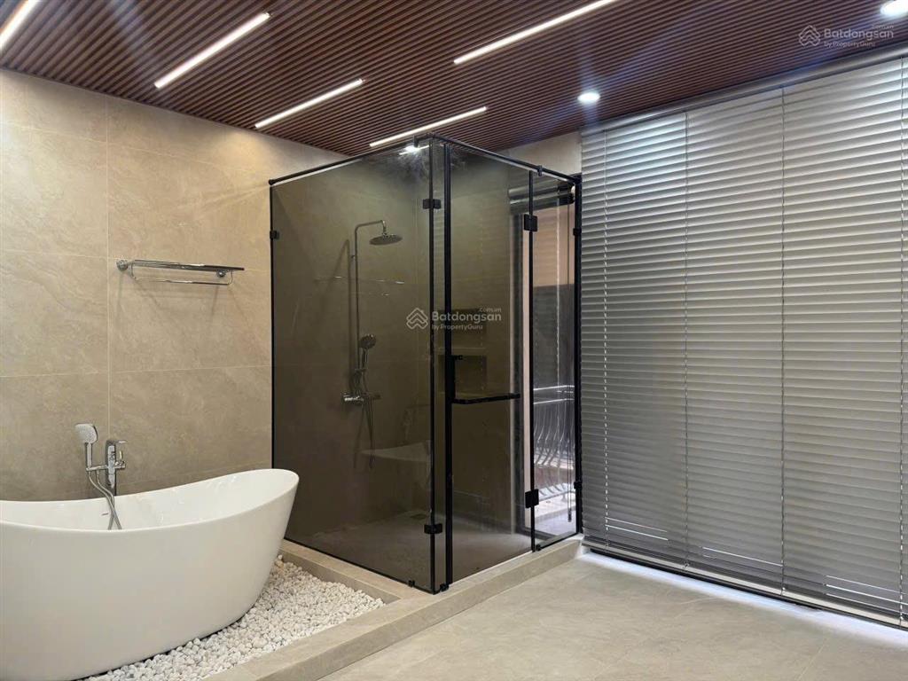 Cho thuê căn xẻ khe 98 m2 hoàn thiện full đồ 5 tầng chỉ việc vào ở