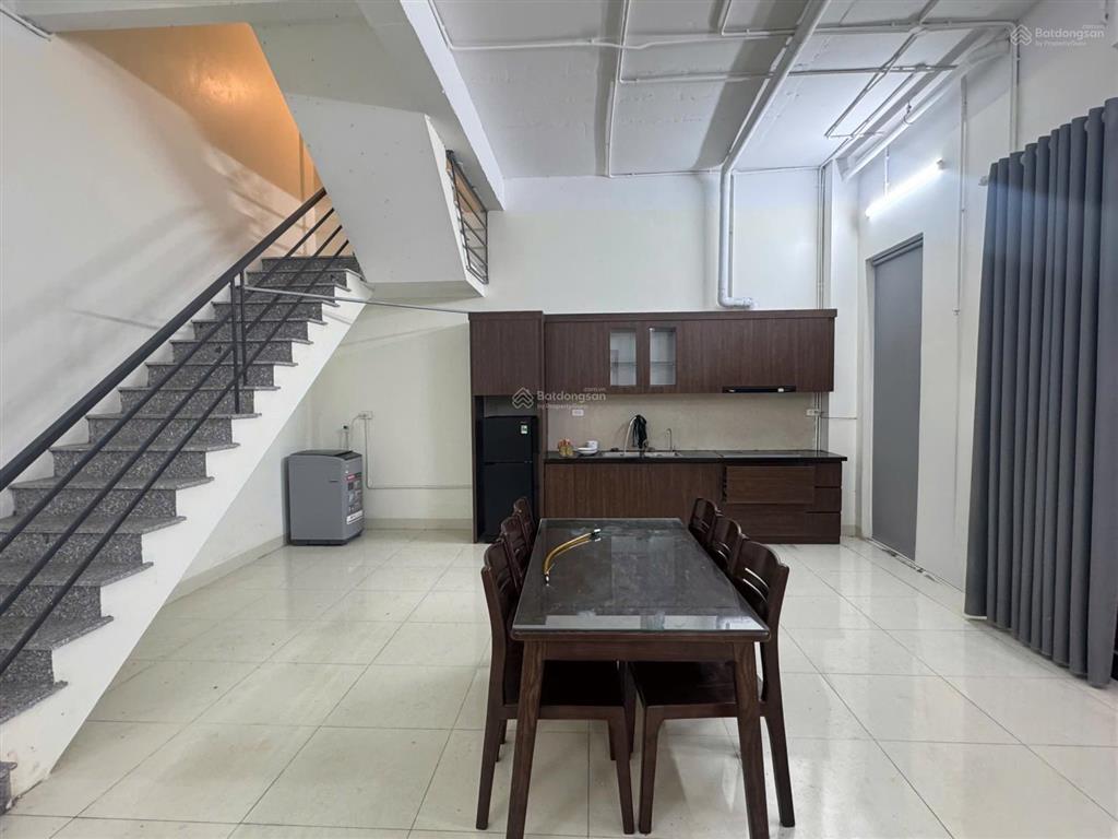 Cho thuê căn biệt thự tứ lập 120 m2 hoàn thiện 2 tầng đủ đồ chỉ việc vào ở