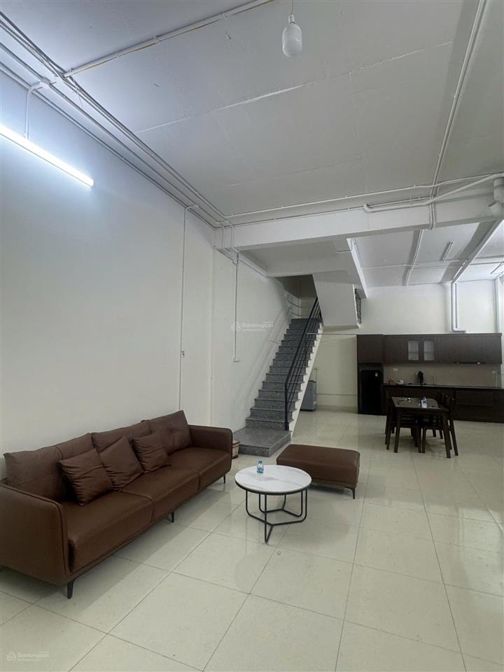 Cho thuê căn biệt thự tứ lập 120 m2 hoàn thiện 2 tầng đủ đồ chỉ việc vào ở