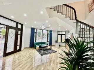 Cho thuê căn góc san hô 89 m2 hoàn thiện 2 tầng full đồ chỉ việc vào ở giá rẻ