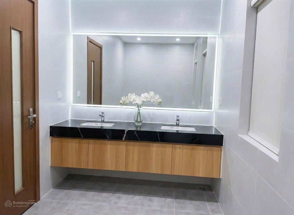 Cho thuê căn biệt thự song lập 127,5 m2 hoàn thiện full chỉ việc vào ở.