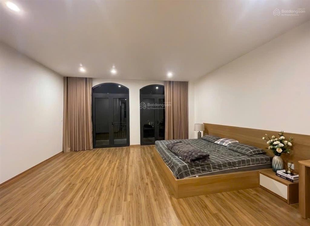 Cho thuê căn biệt thự song lập 127,5 m2 hoàn thiện full chỉ việc vào ở.