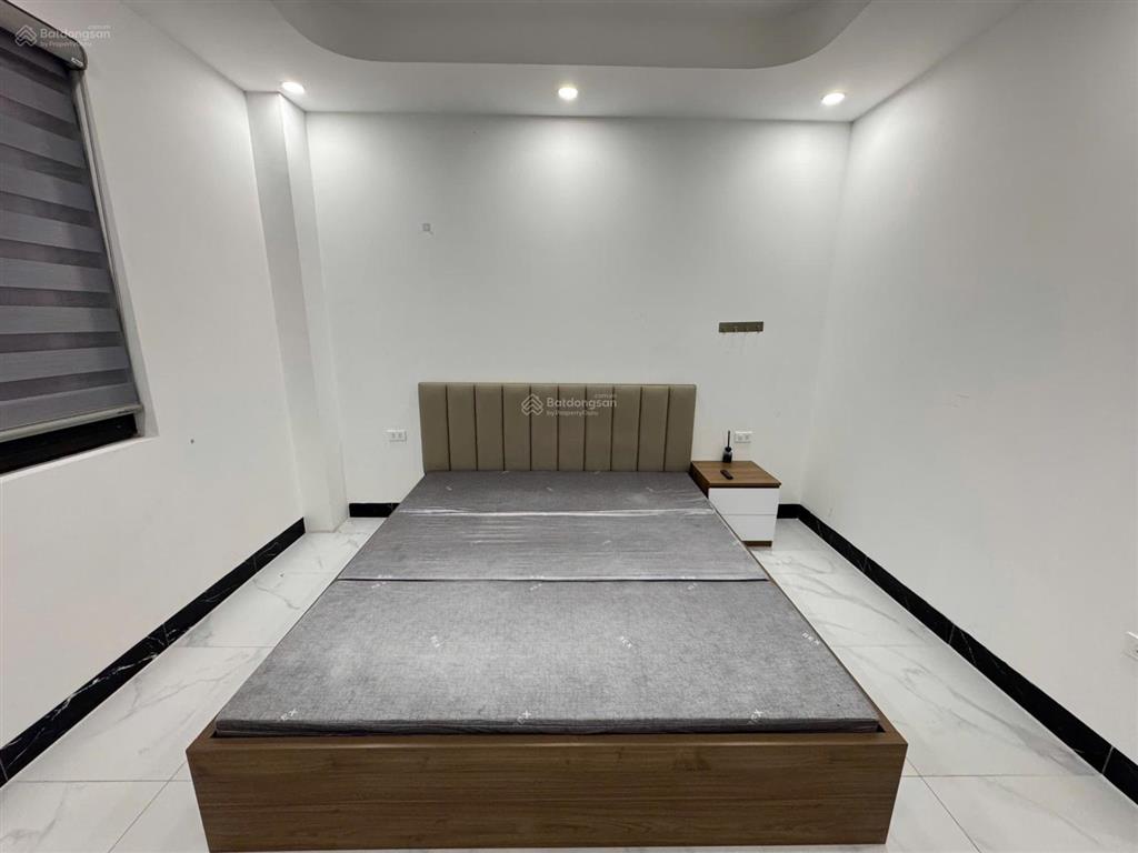 Cho thuê căn phố biển hoàn thiên 2 tầng 2 phòng ngủ khép kín full đồ chỉ việc vào ở
