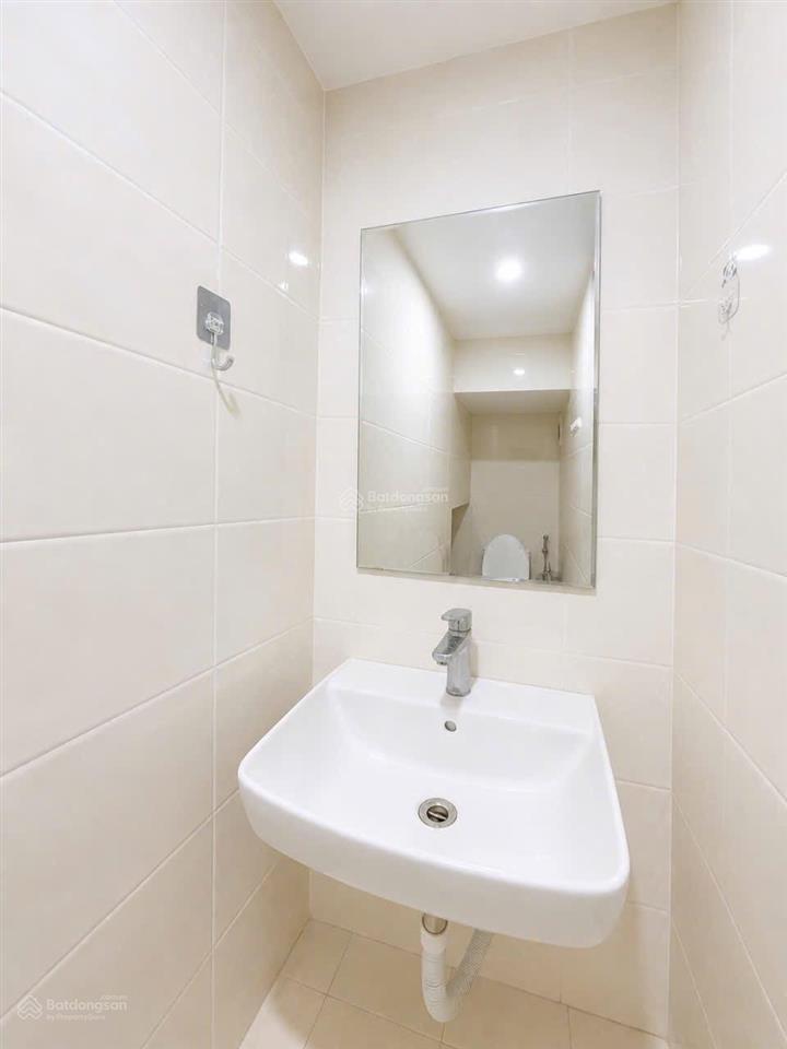 Cho thuê căn chà là 63 m2 hoàn thiện 2 tầng, có 2pn thích hợp để ở