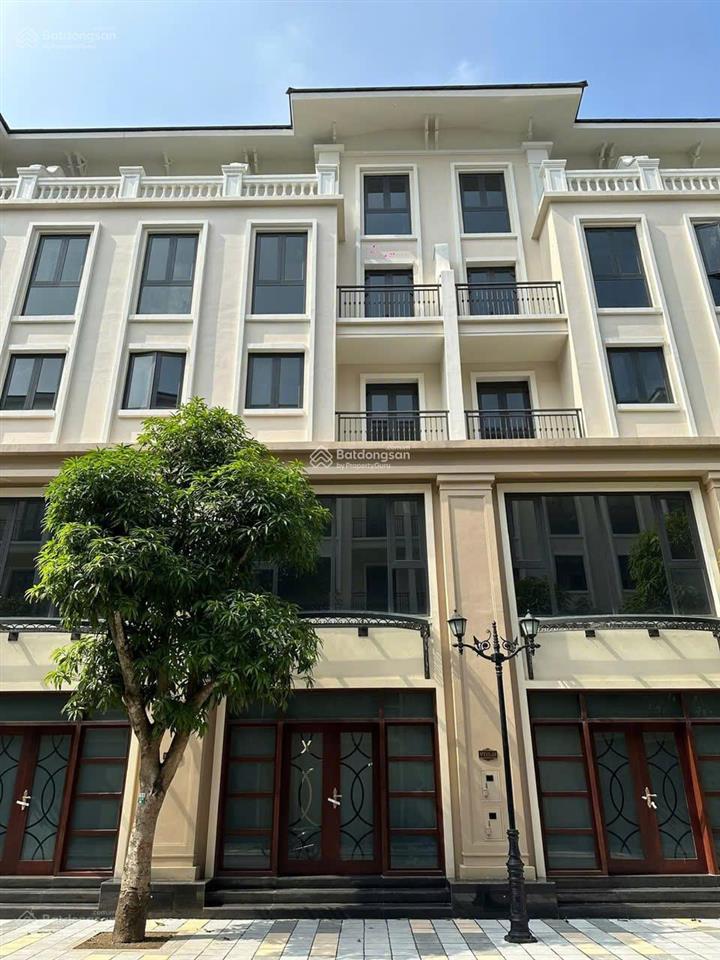 Bán liền kề thời đại 60 m2, cạnh tòa văn phòng, cạnh chung cư masteri, công viên, bể bơi nội khu