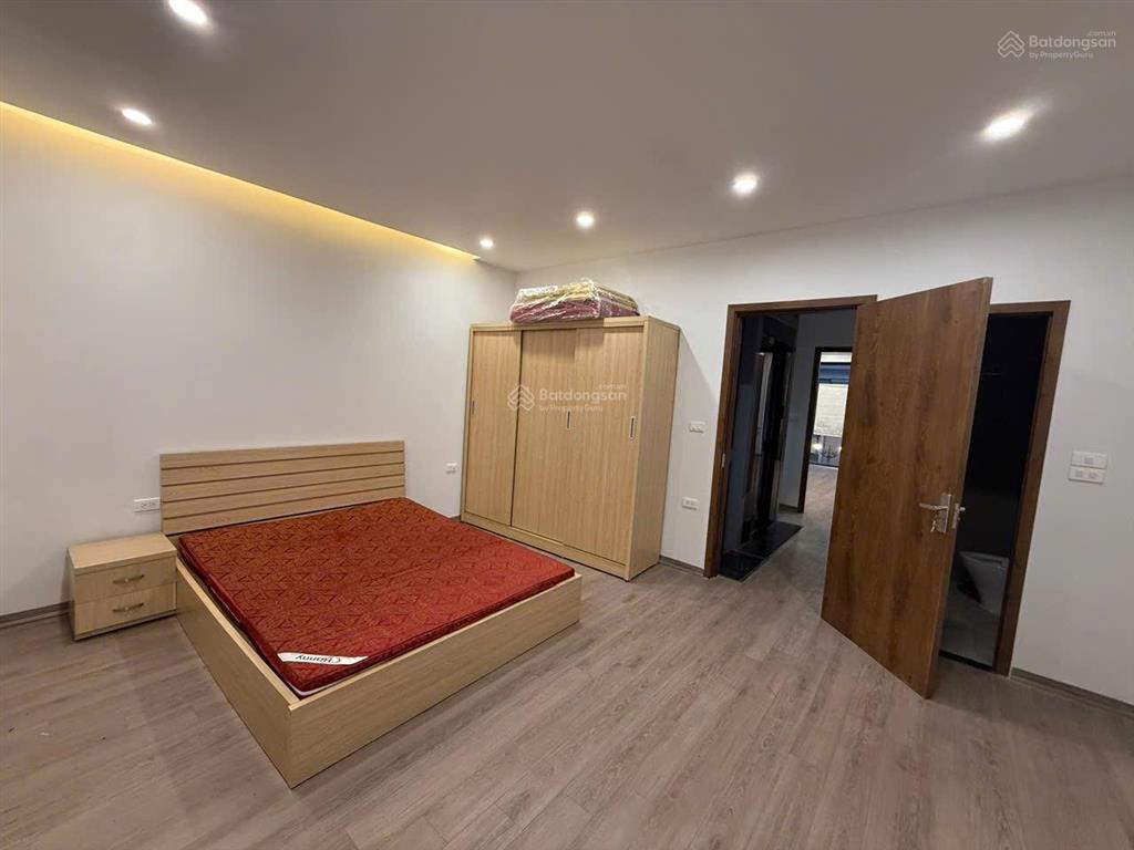 Cho thuê căn vịnh tây 75 m2 hoàn thiện 5 tầng đồ mới tinh, full đồ chỉ việc vào ở