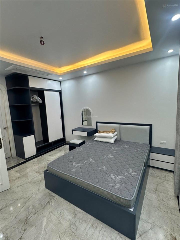 Cho thuê căn liền kề 78 m2, mặt tiền 6 mét, hoàn thiện 5 tầng full đồ nội thất xịn