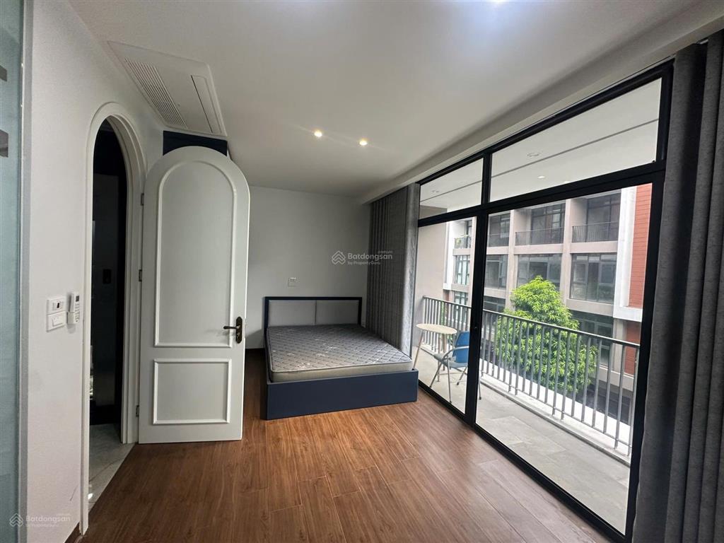 Cho thuê căn liền kề 78 m2, mặt tiền 6 mét, hoàn thiện 5 tầng full đồ nội thất xịn