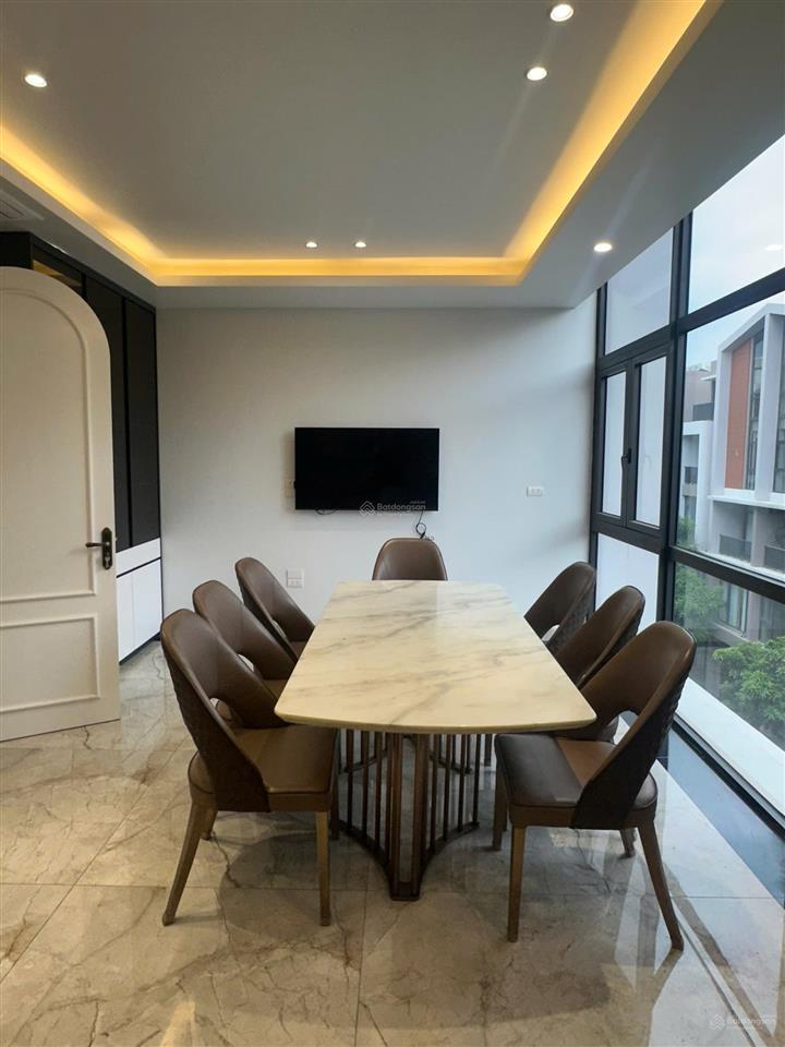 Cho thuê căn liền kề 78 m2, mặt tiền 6 mét, hoàn thiện 5 tầng full đồ nội thất xịn
