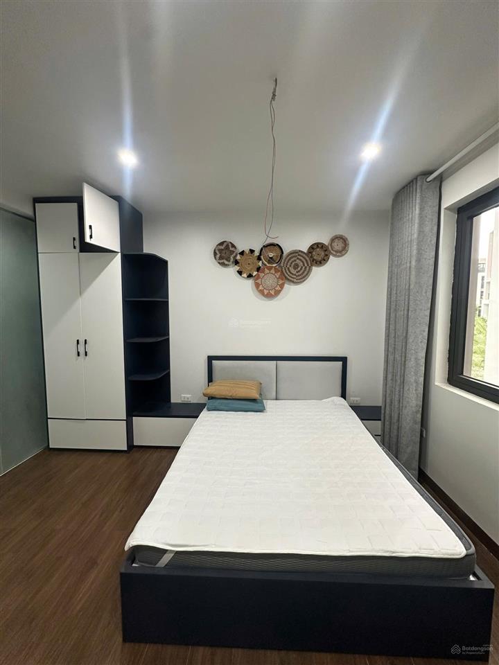 Cho thuê căn liền kề 78 m2, mặt tiền 6 mét, hoàn thiện 5 tầng full đồ nội thất xịn