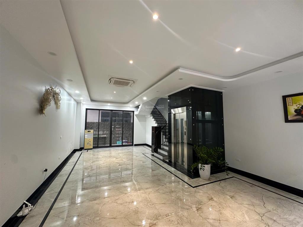Cho thuê căn liền kề 78 m2, mặt tiền 6 mét, hoàn thiện 5 tầng full đồ nội thất xịn