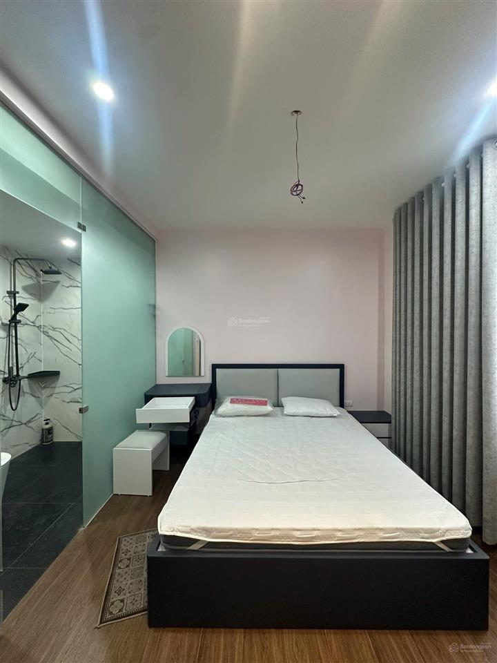 Cho thuê căn liền kề 78 m2, mặt tiền 6 mét, hoàn thiện 5 tầng full đồ nội thất xịn