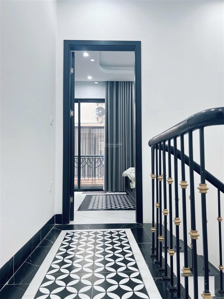 Cho thuê căn cọ xanh 63 m2 hoàn thiện 2 tầng full đồ đẹp chỉ việc vào ở