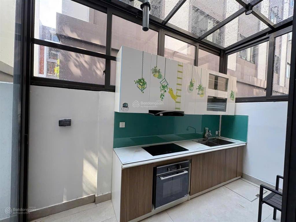 Cho thuê căn liền kề 60 m2 hoàn thiện full đồ giá tốt.