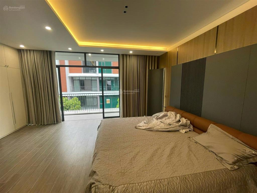 Cho thuê căn liền kề 85 m2 hoàn thiện 5 tầng đồ đẹp, 5 phòng vệ sinh khép kín .