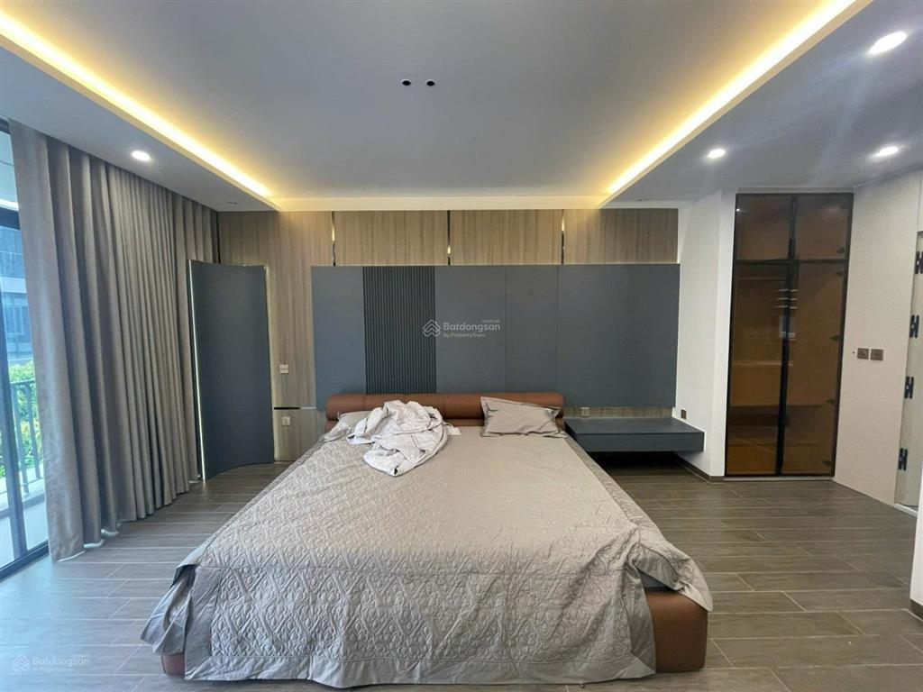 Cho thuê căn liền kề 85 m2 hoàn thiện 5 tầng đồ đẹp, 5 phòng vệ sinh khép kín .