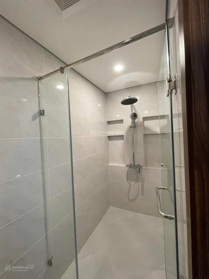 Cho thuê căn cọ xanh 65m2 hoàn thiện 5 tầng có thang máy.