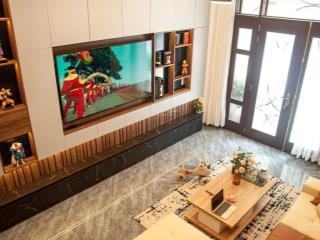 Cho thuê căn cọ xanh hoàn thiện 5 tầng nội thất xịn có thang máy, chỉ việc vào ở.