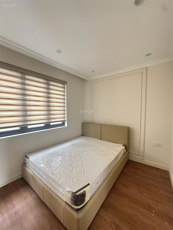 Cho thuê căn 70 m2 sẵn đồ chỉ việc vào ở, hoàn thiện 3 tầng 3pn + 1pn (làm việc) vào ở ngay.