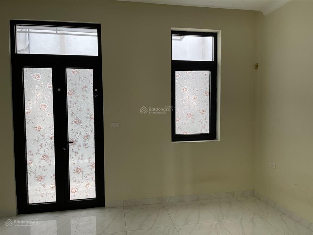 Cho thuê căn sao biển 58,5 m2, hoàn thiện 2 tầng cơ bản, thích hợp làm văn phòng kết hợp để ở.