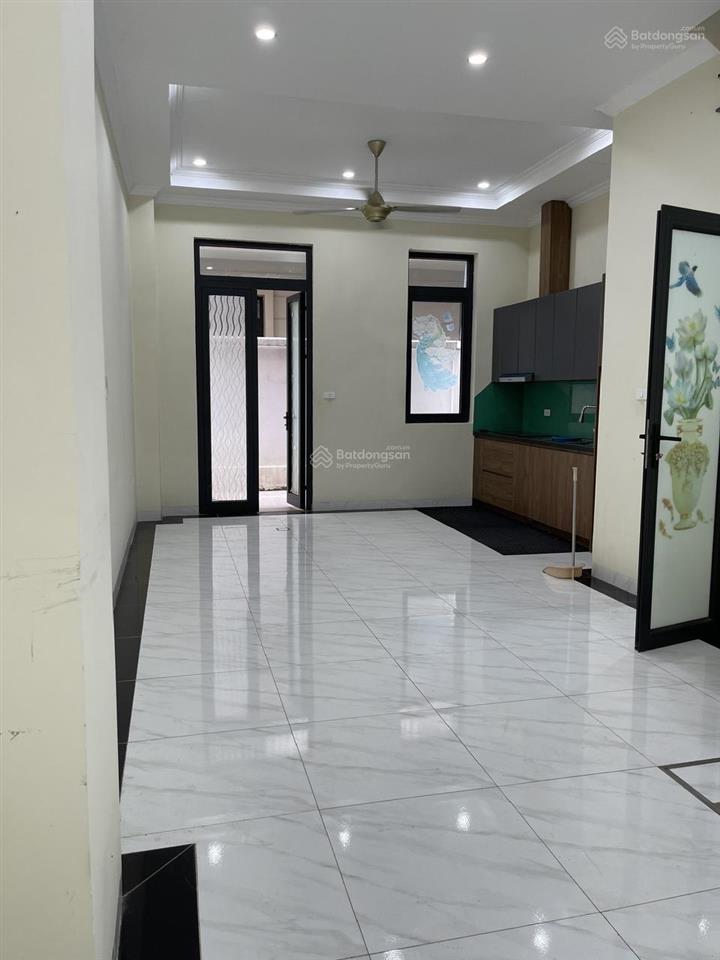 Cho thuê căn sao biển 58,5 m2, hoàn thiện 2 tầng cơ bản, thích hợp làm văn phòng kết hợp để ở.