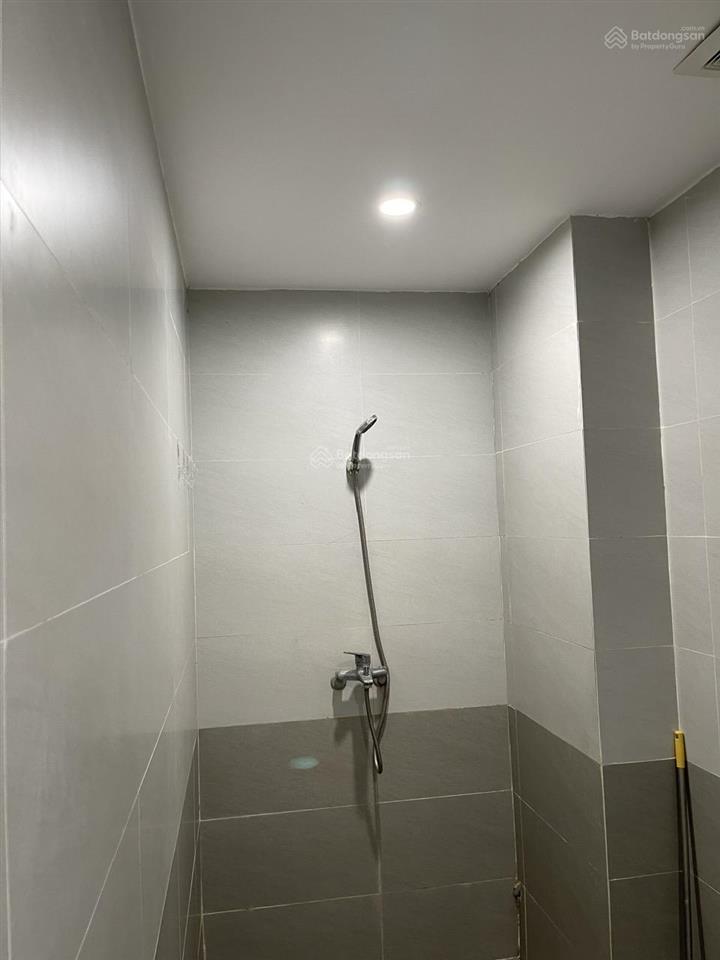 Cho thuê căn sao biển 58,5 m2, hoàn thiện 2 tầng cơ bản, thích hợp làm văn phòng kết hợp để ở.