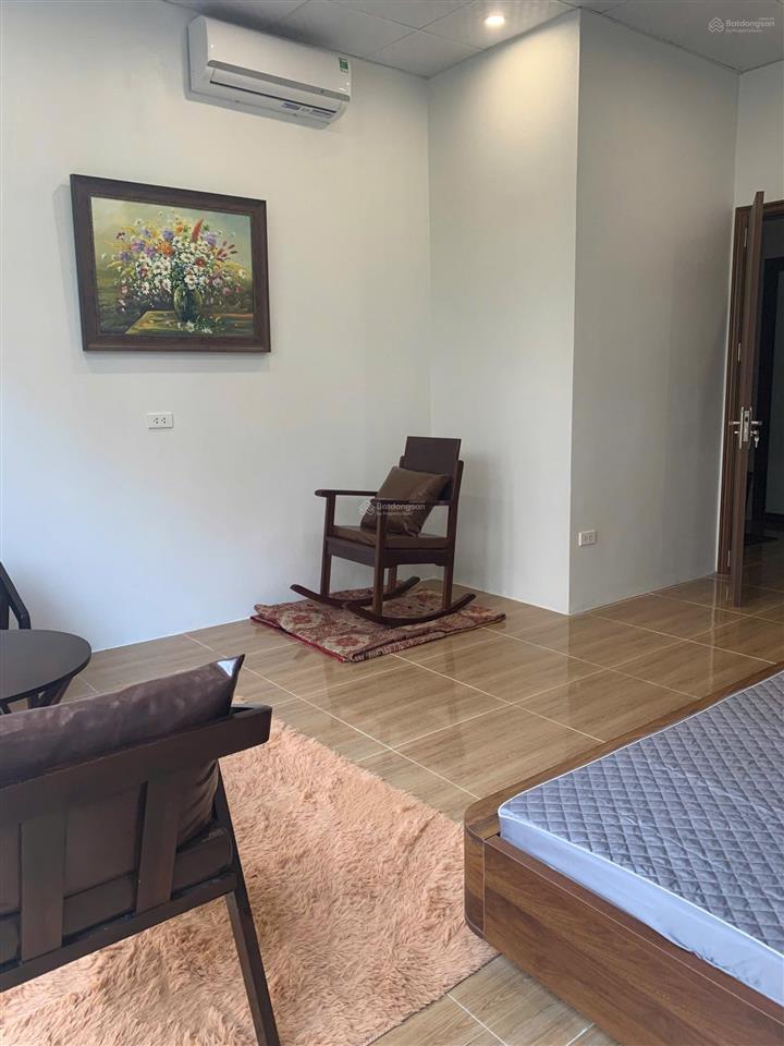 Cho thuê căn liền kề hoàn thiện 5 tầng full nội thất chỉ việc vào ở được luôn