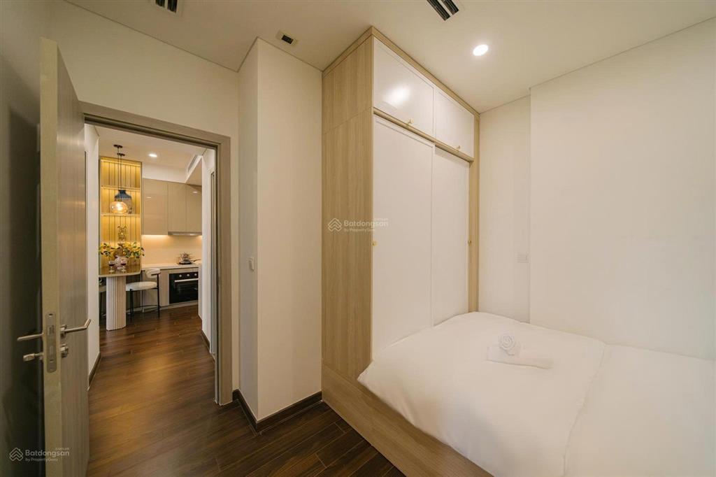 Chính chủ cho thuê căn hộ 1pn+ masteri west heights vinhomes smart city, view hồ, full nội thất