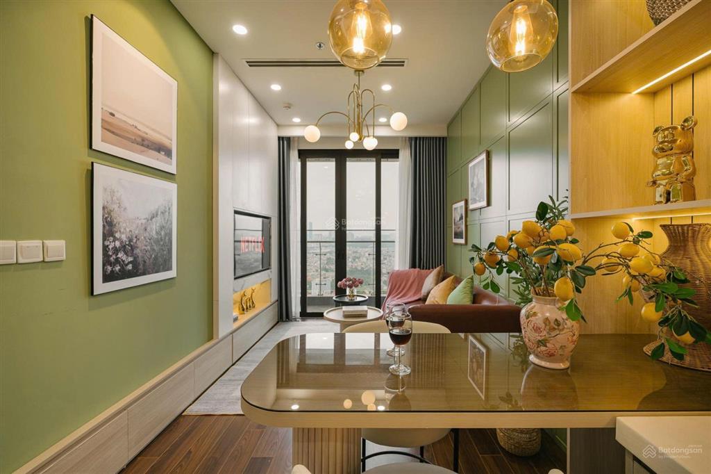 Chính chủ cho thuê căn hộ 1pn+ masteri west heights vinhomes smart city, view hồ, full nội thất
