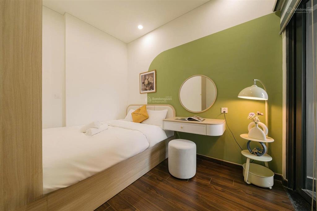 Chính chủ cho thuê căn hộ 1pn+ masteri west heights vinhomes smart city, view hồ, full nội thất