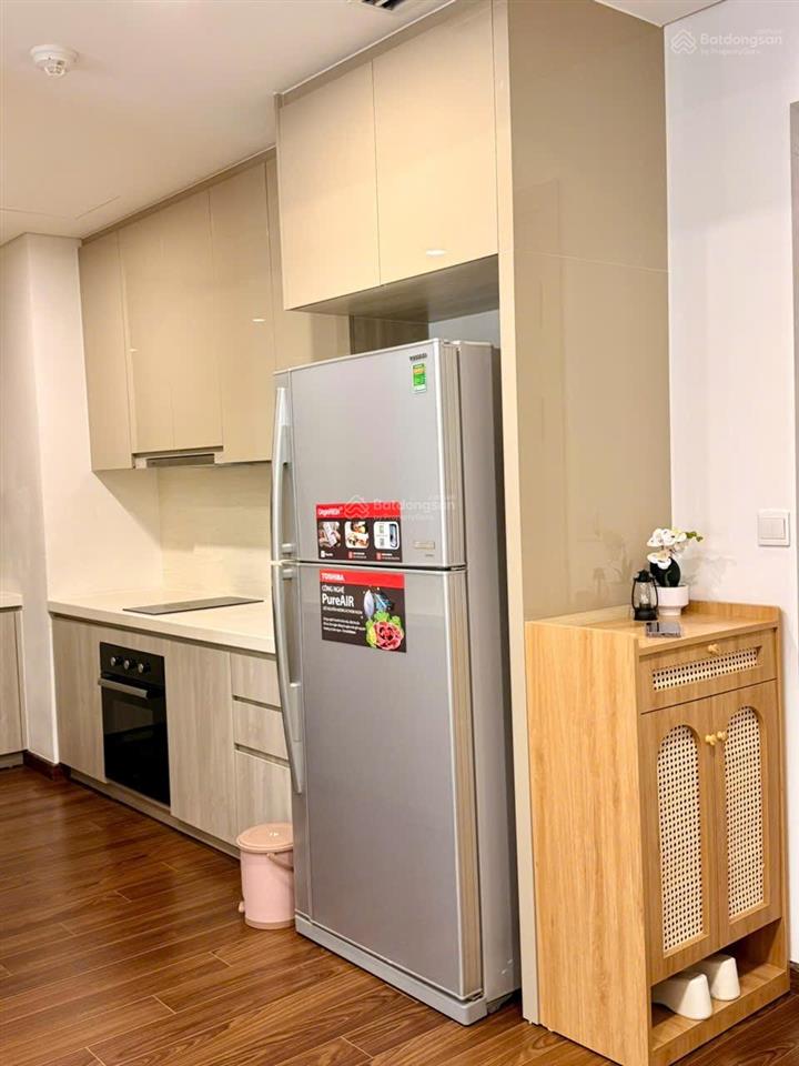 Chính chủ cho thuê căn hộ 2pn masteri west heights vinhomes smart city view hồ, full nội thất, ch