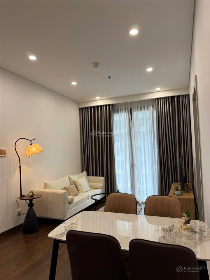 Chính chủ cho thuê căn hộ 2pn masteri west heights vinhomes smart city view hồ, full nội thất, ch