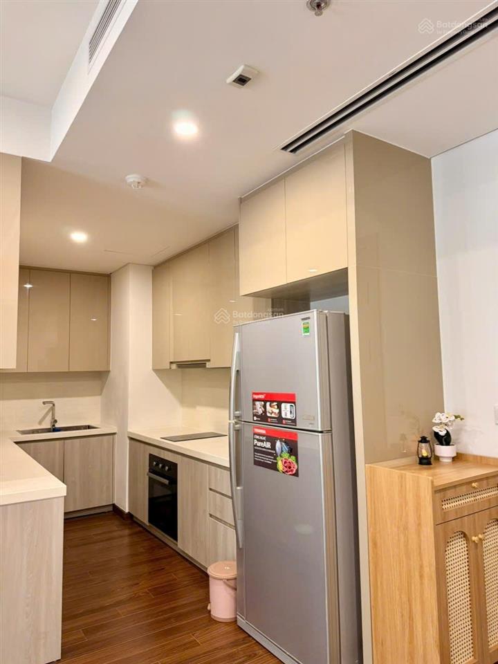 Chính chủ cho thuê căn hộ 2pn masteri west heights vinhomes smart city view hồ, full nội thất, ch