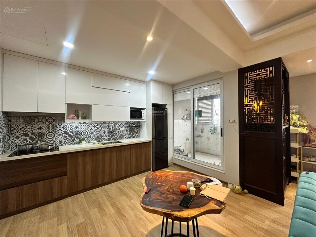 Chính chủ bán căn góc 3pn chung cư việt hưng long biên full nội thất  96.5m²