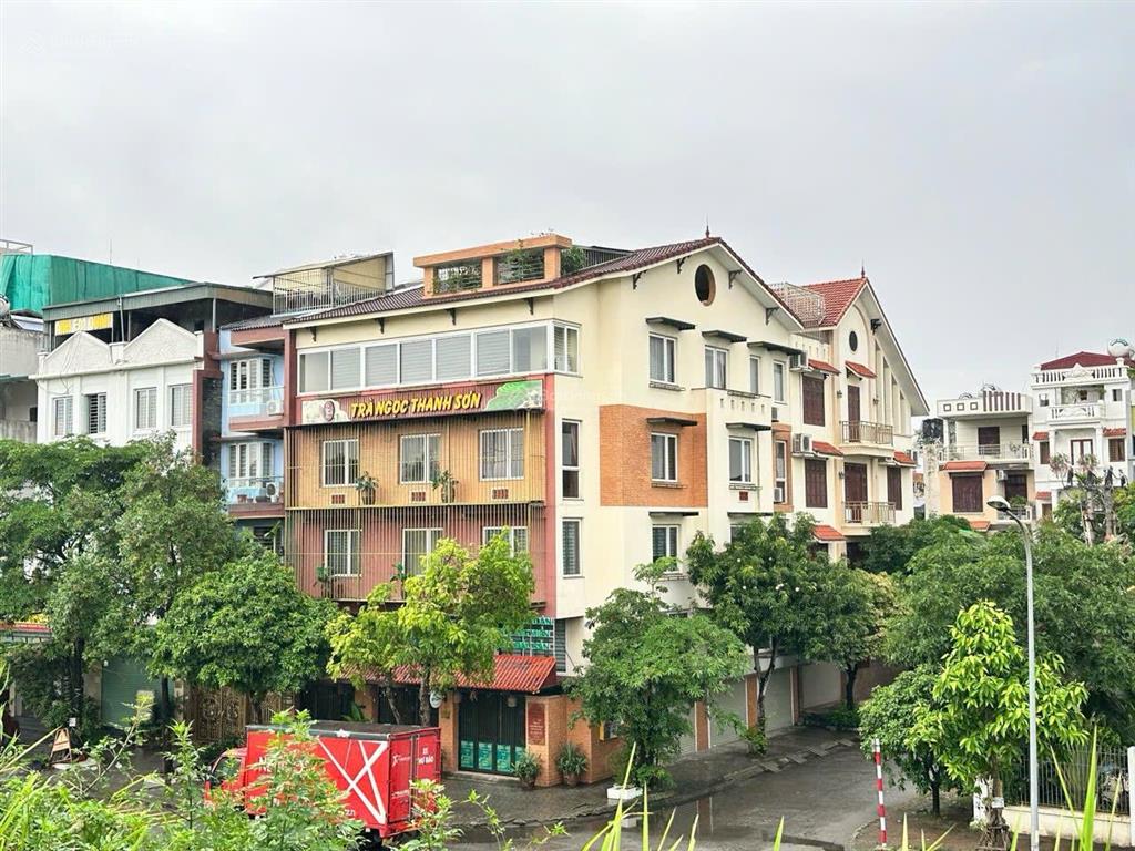 Bán biệt thự căn góc 541 bát khối, 47 tỷ, 175.5m2/sàn, 10pn, 6wc, long biên, hà nội