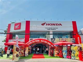 Mặt tiền lê văn việt, p hiệp phú, tp thủ đức  dt 14,8m x 20m  hđt 115tr/tháng  giá 42 tỷ