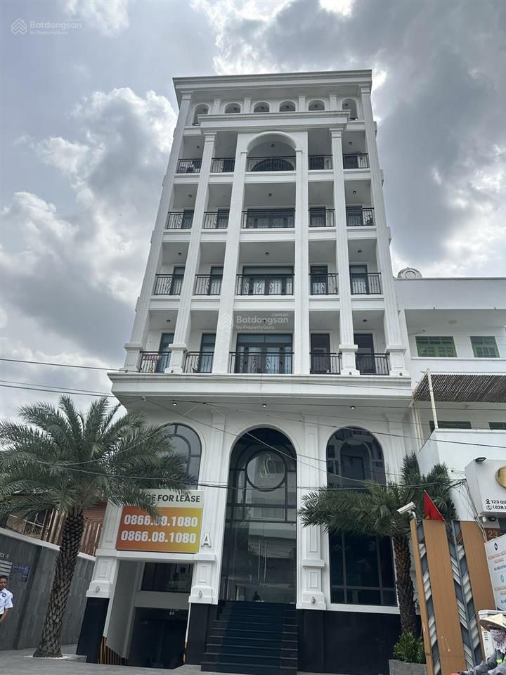 Mặt tiền quốc hương, p. thảo điền q2  dt 15m x 26m  xd hầm 7 tầng  hđt 350tr/tháng  giá 79 tỷ