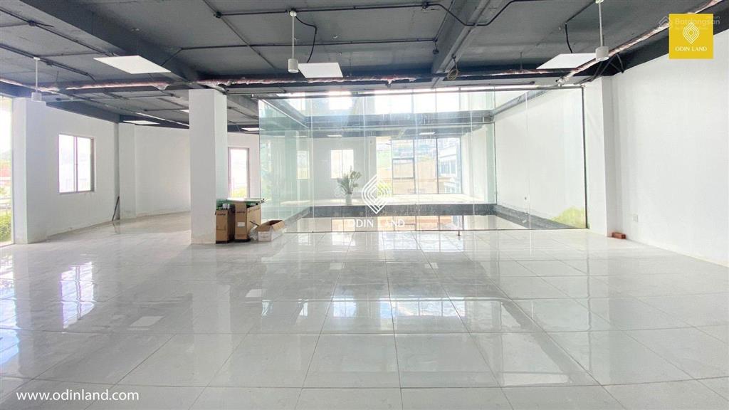 Toà nhà mt 85a bùi thị xuân q1, hầm 7 tầng thang máy, dt 6,1m x 27m, hđt 370tr/tháng, 62 tỷ