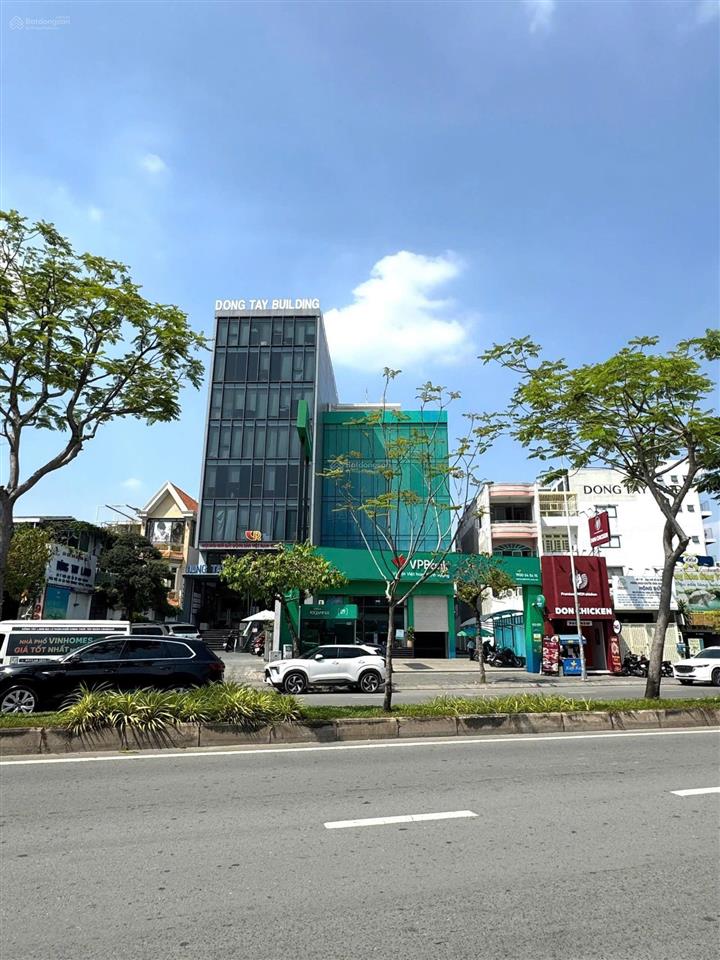 Tòa nhà mặt tiền trần não  q2 dt 10m x 40m  hđt 420tr/tháng  165 tỷ  hầm 7 tầng