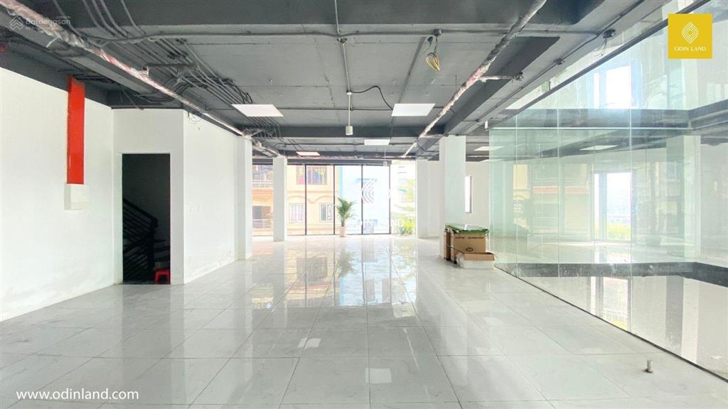Tòa nhà mt 85a bùi thị xuân q1, hầm 7 tầng thang máy, dt 6,1m x 27m, hđt 370tr/tháng, 62 tỷ