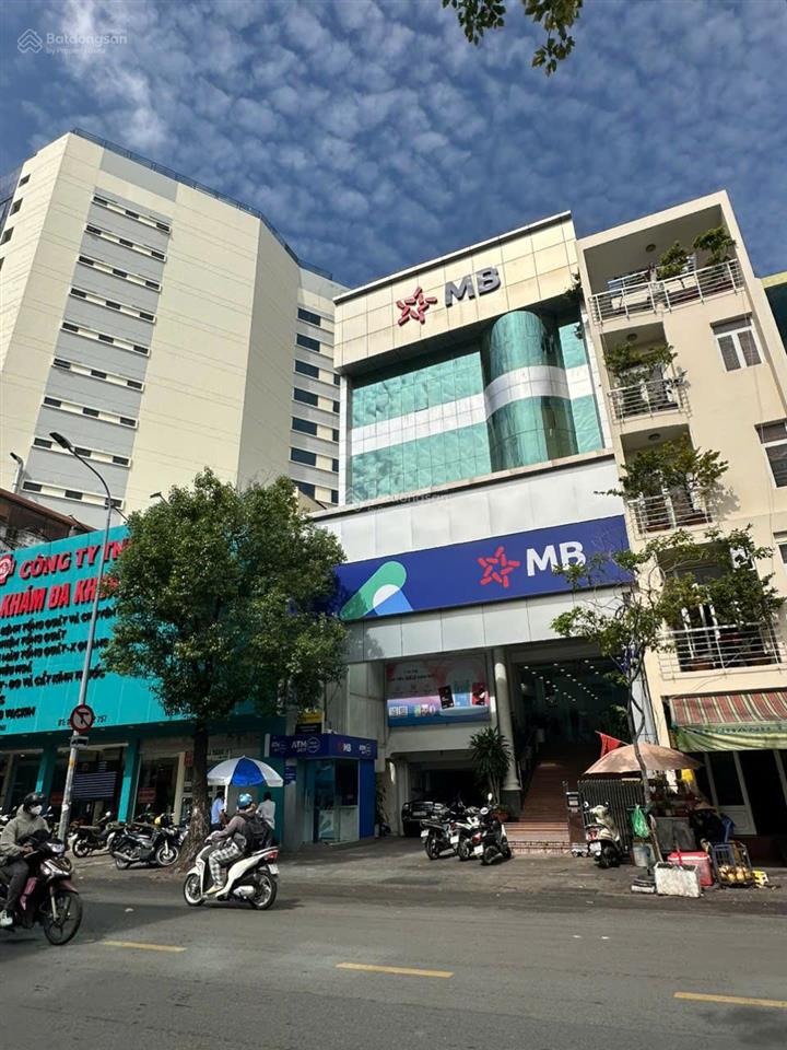 Tòa nhà mt hoàng hoa thám, bình thạnh  dt 12 x 23m  hầm 5t  ngân hàng thuê 290tr/tháng  67 tỷ
