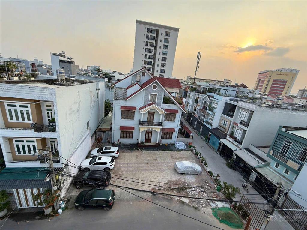 Bán lô đất ngay đỗ xuân hợp vị trí trung tâm hxh ra vô thoải mái 95m2 8.6 tỷ