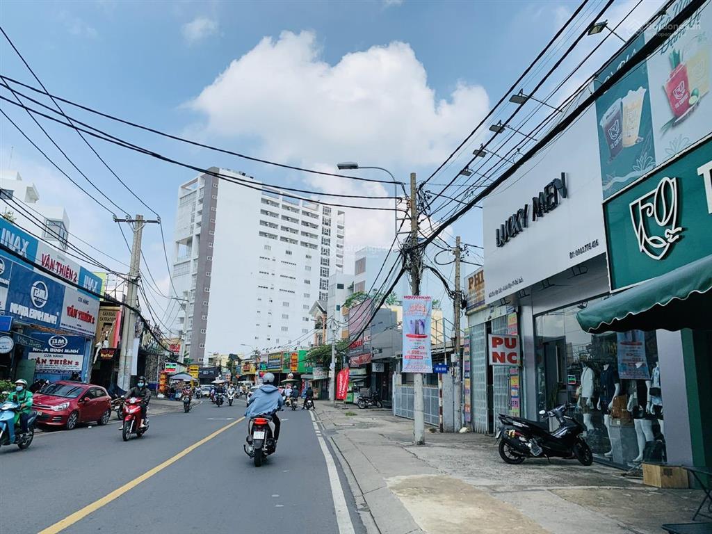 Bán nhà mặt tiền linh tây  105m2  sát bên đh cảnh sát  đường thông kha vạn cân  8.7 tỷ tl