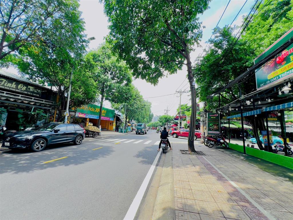 Phân khúc 5 tỷ  mtkd sát đào trinh nhất  thủ đức  65m2  đang cho thuê 10tr/th  đường thông